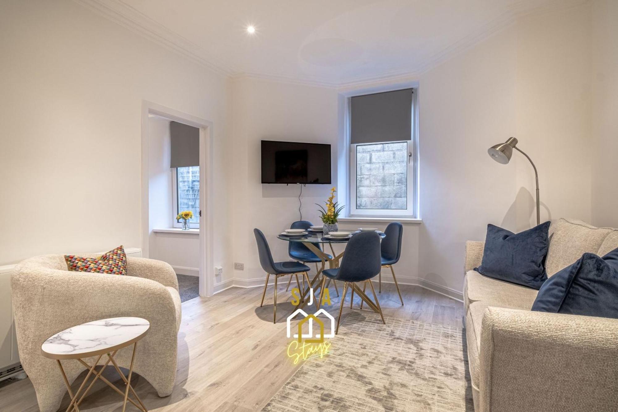 Holburn Hideaway - Sja Stays - Modern 2 Bed Apartment 阿伯丁 外观 照片